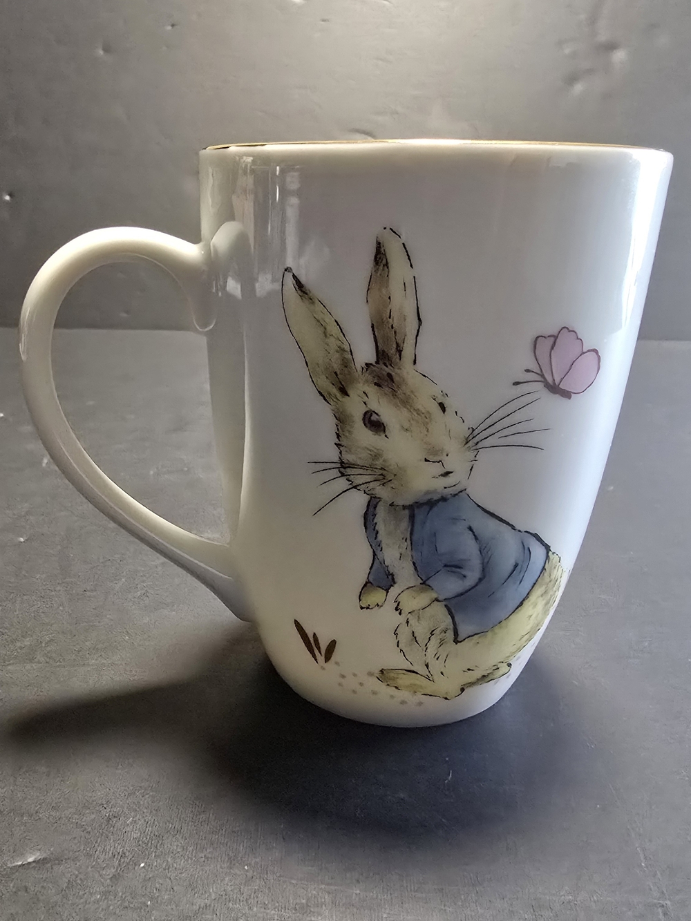Peter Rabbit White Ceramic Mug with Blue Jacket Illustration - Picture 9 of 13